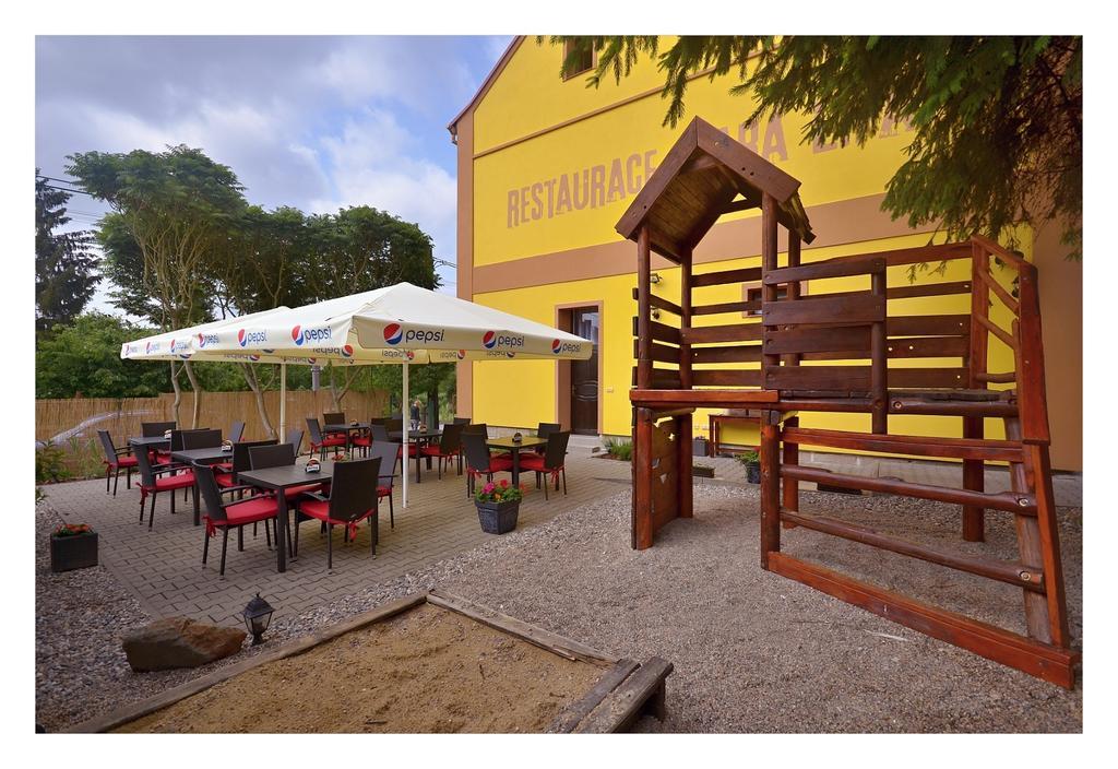 Restaurace Stara Lipa Hotel Ceska Lipa Luaran gambar